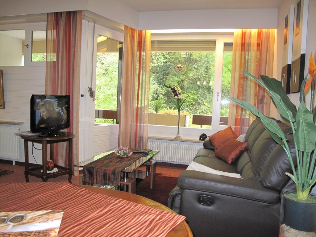Appartementhaus im Grün Bad Bellingen Zimmer foto